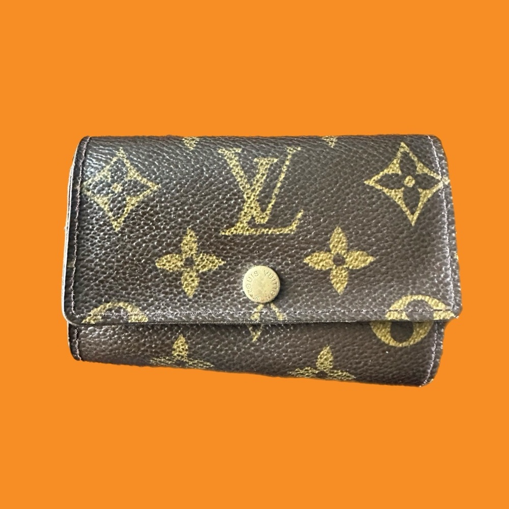 Louis Vuitton 6 Key Holder Monogram Used Condition